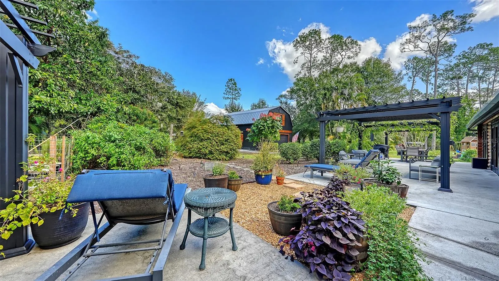 10604 OAK RUN DR