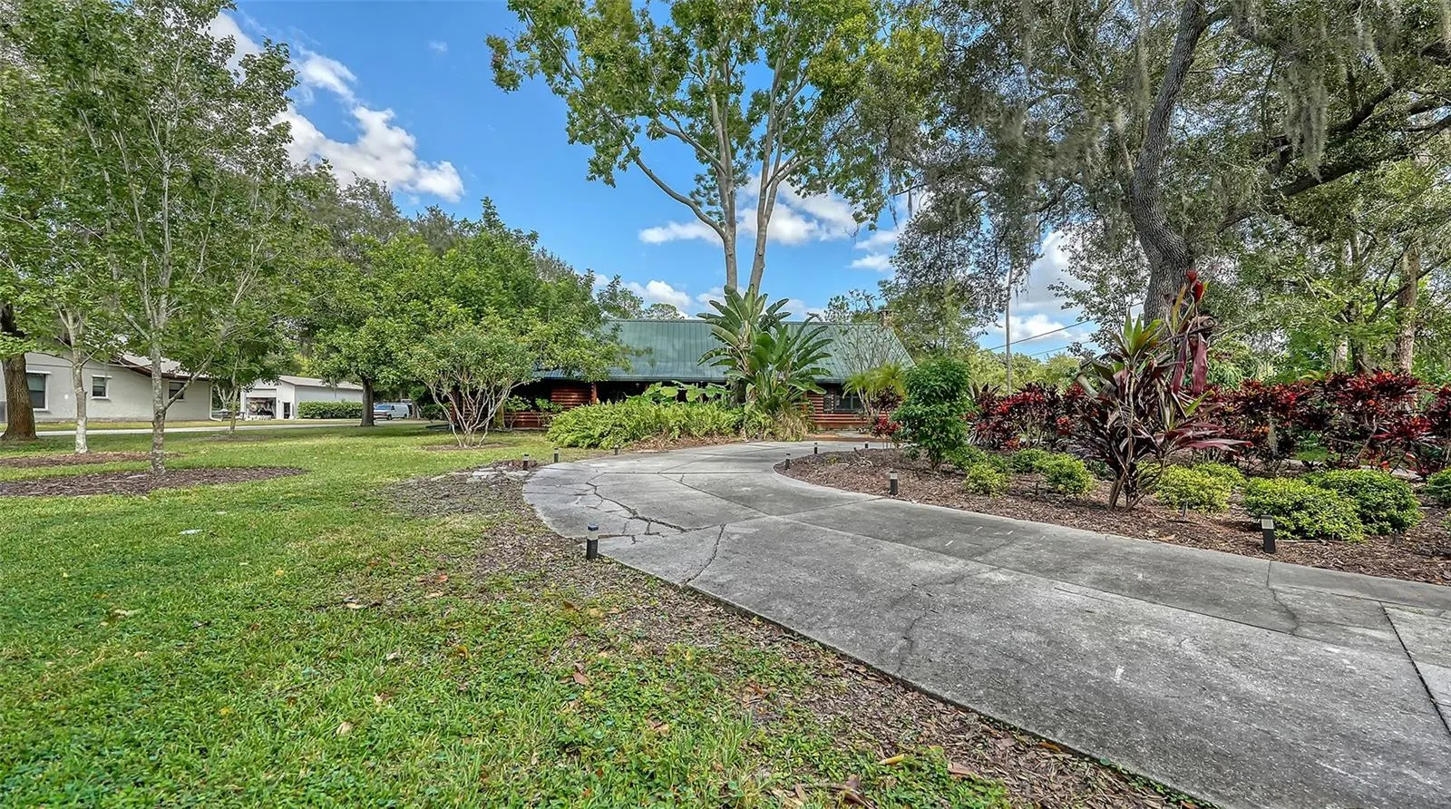 10604 OAK RUN DR