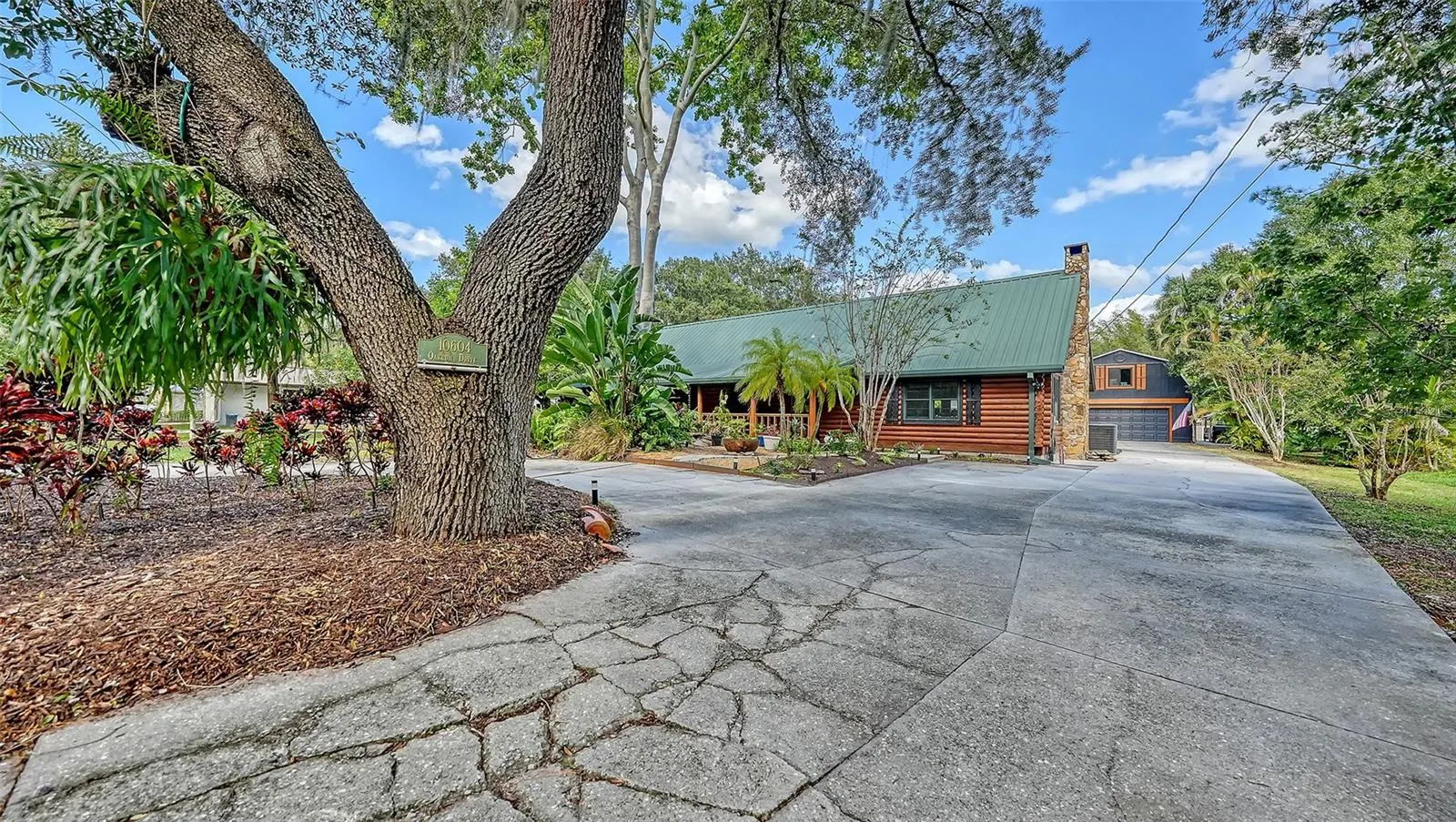 10604 OAK RUN DR