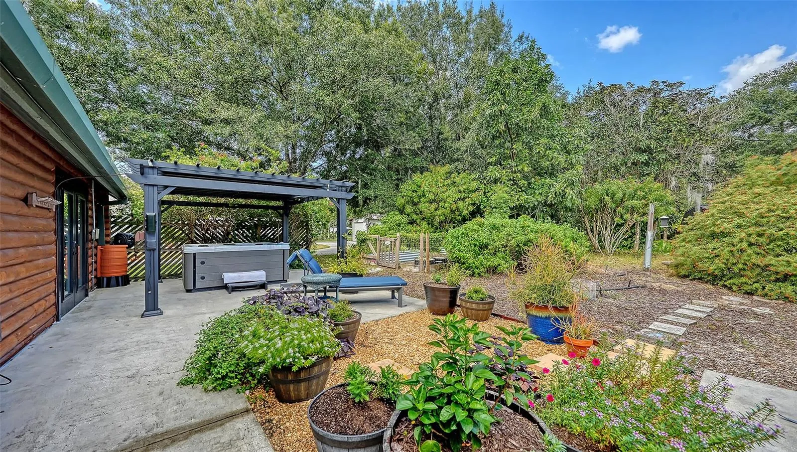 10604 OAK RUN DR