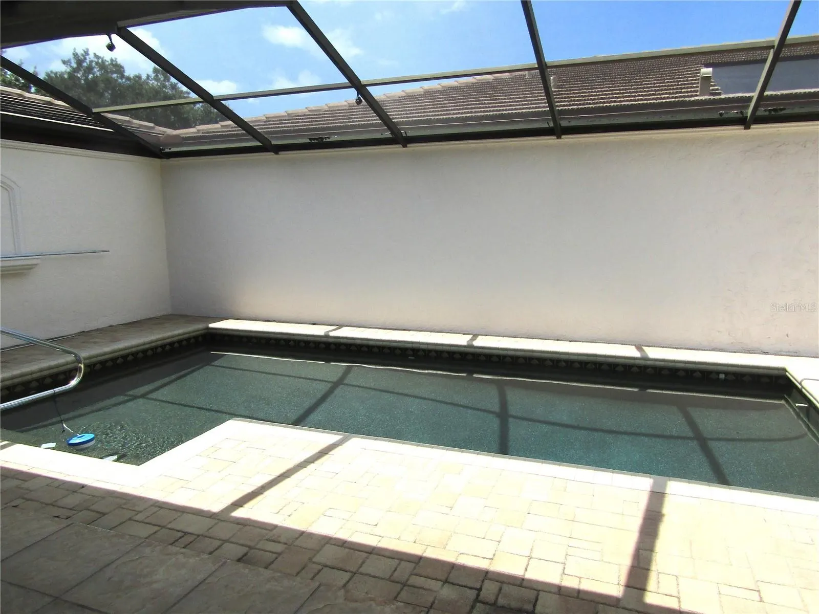 3688 GLEN OAKS MANOR DRIVE