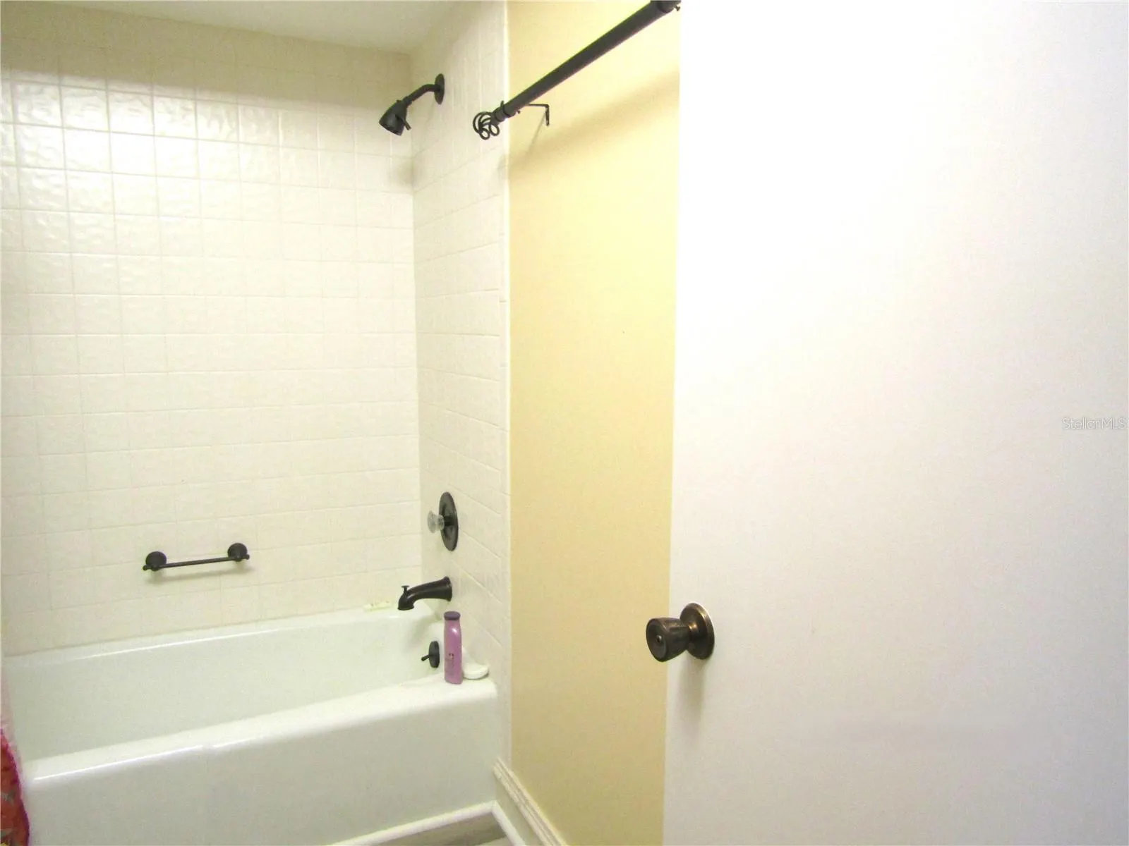 3688 GLEN OAKS MANOR DRIVE
