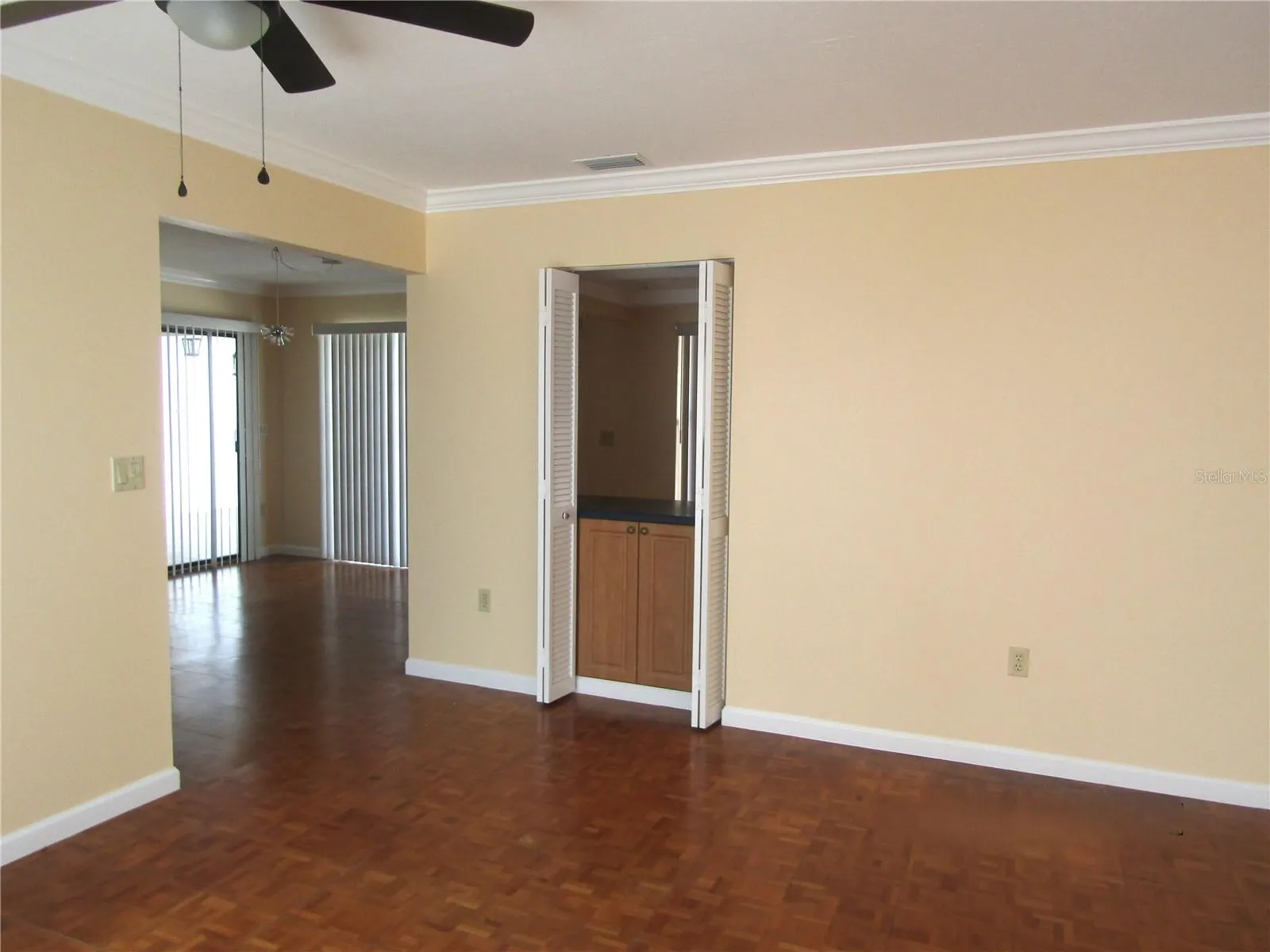 3688 GLEN OAKS MANOR DRIVE