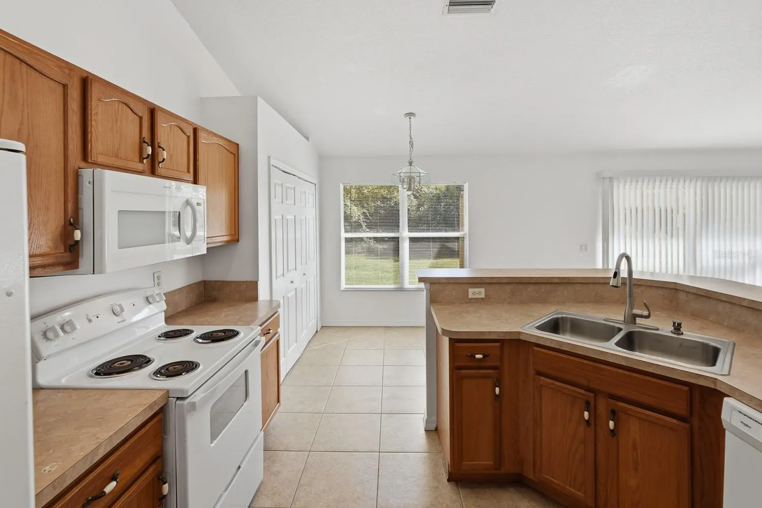 8373 OCTAVIUS AVE
