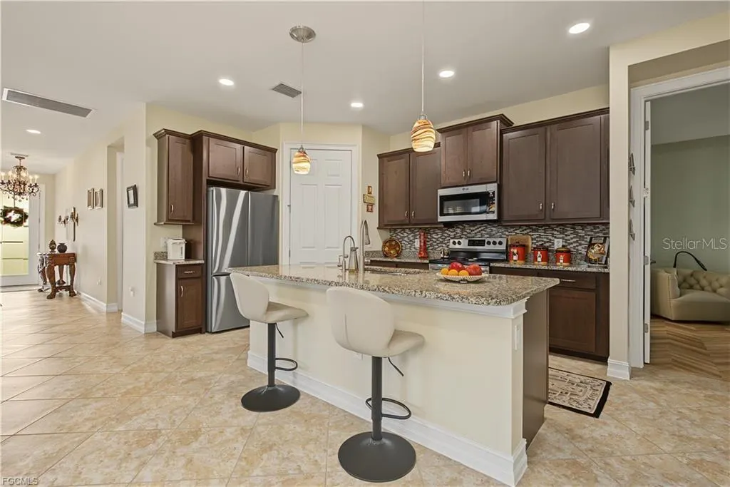 3161 AMADORA CIR