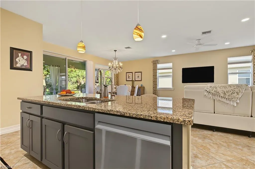 3161 AMADORA CIR