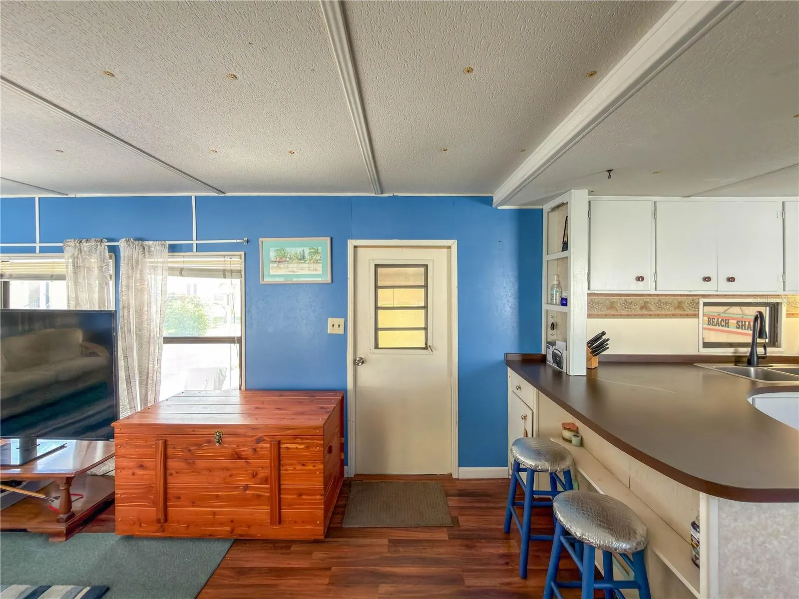 3307 EILEEN DR