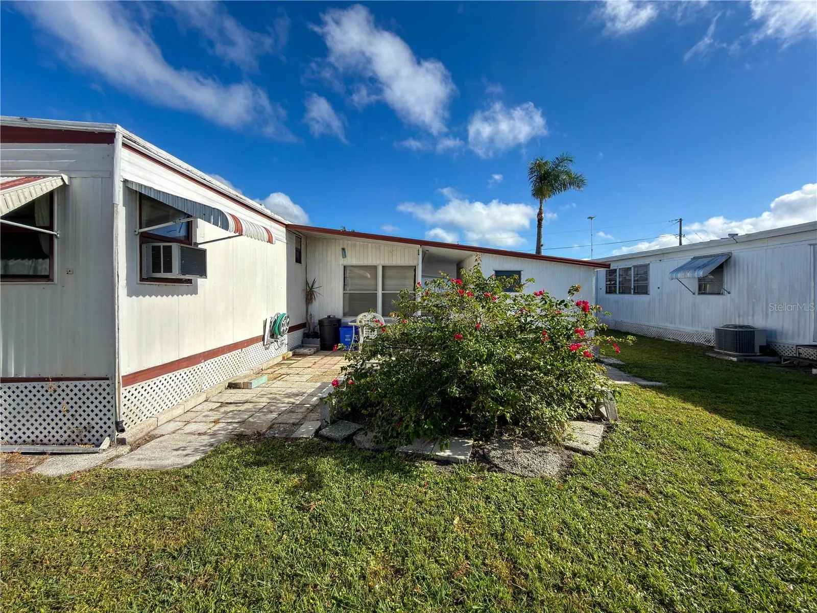 3307 EILEEN DR