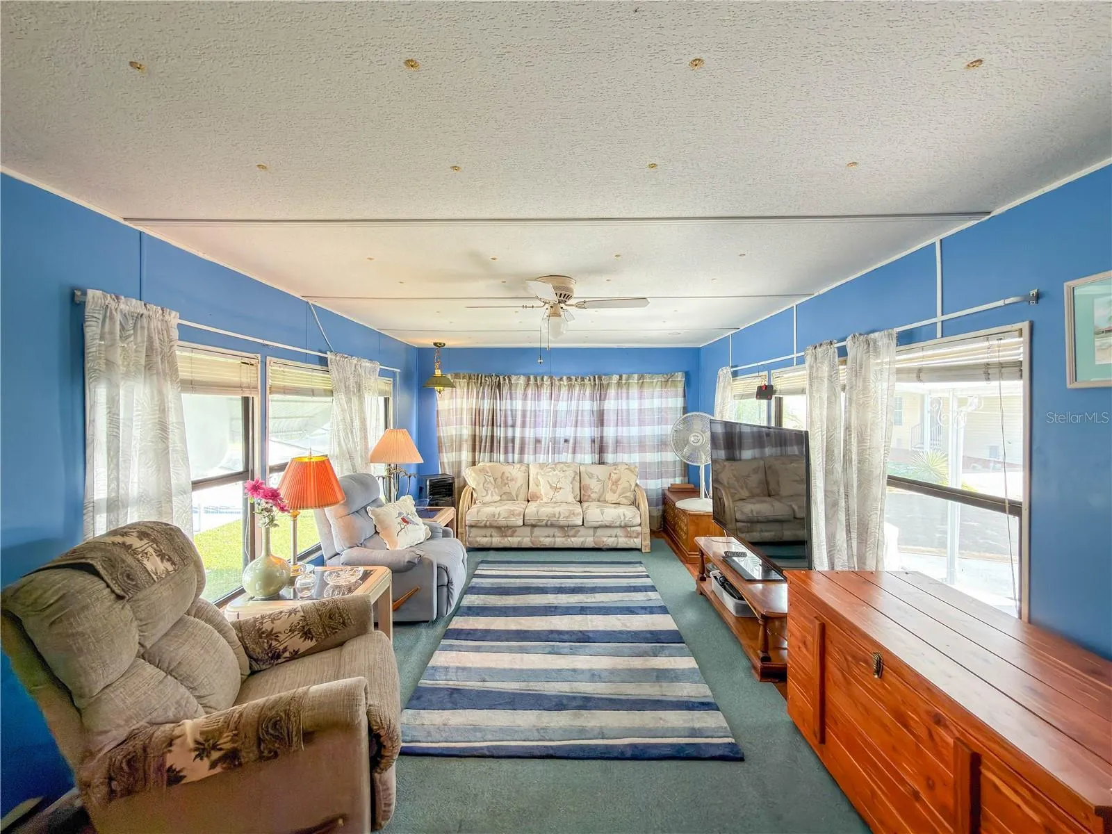 3307 EILEEN DR