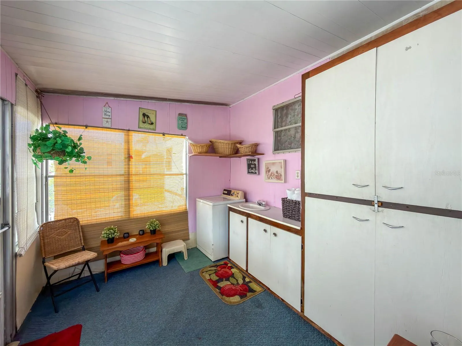 3307 EILEEN DR