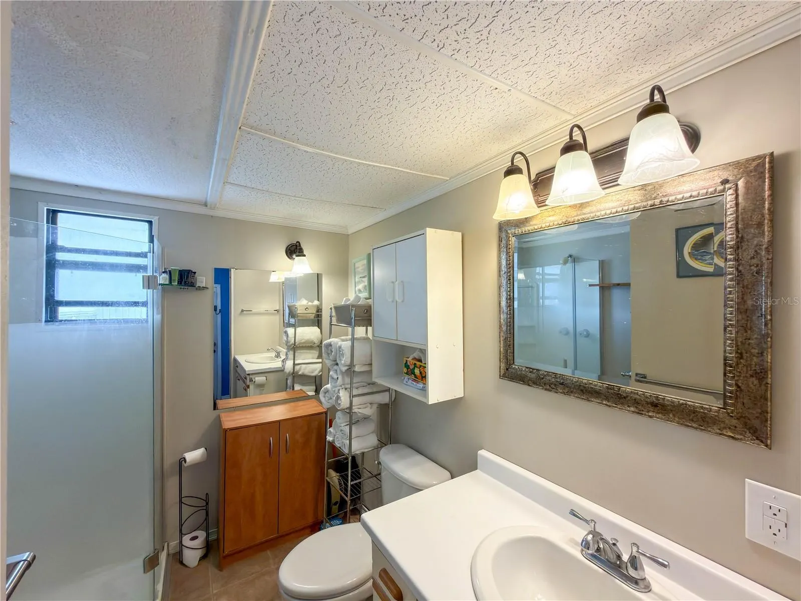 3307 EILEEN DR
