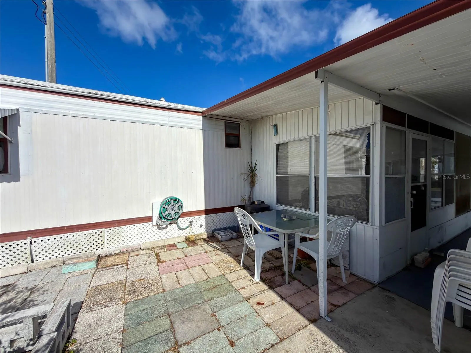 3307 EILEEN DR