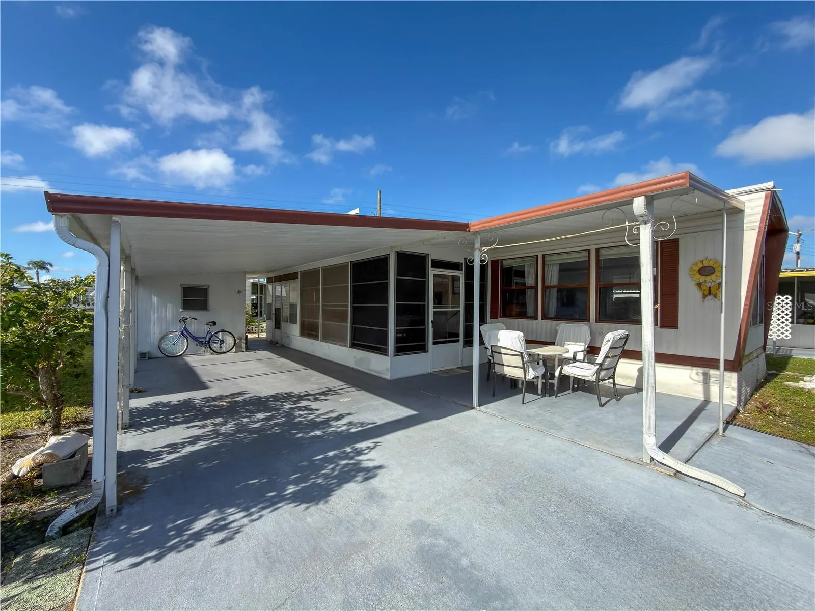 3307 EILEEN DR