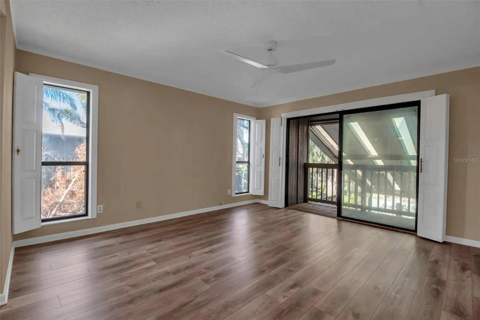1460 LANDINGS CIR #51 #51