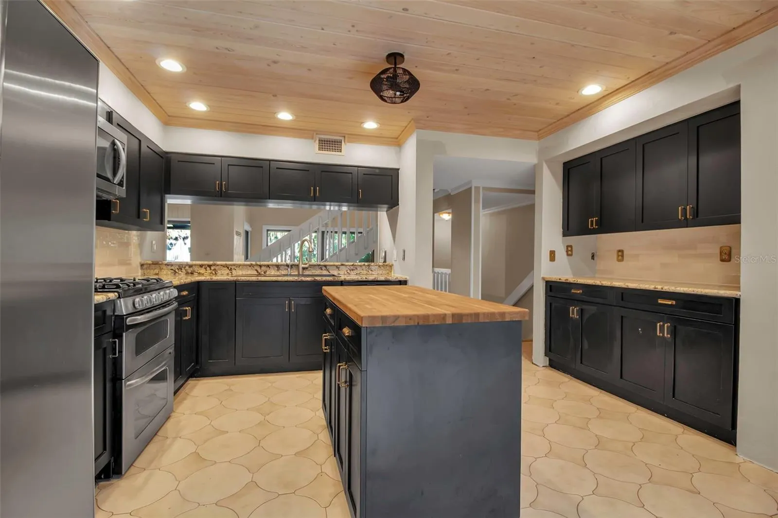 1460 LANDINGS CIR #51 #51