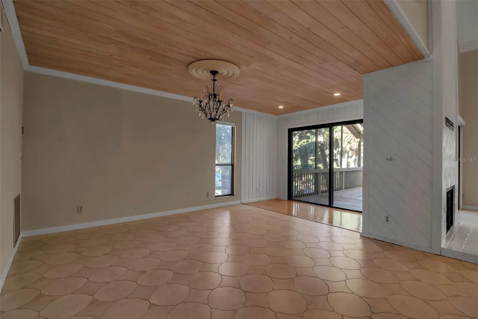 1460 LANDINGS CIR #51 #51