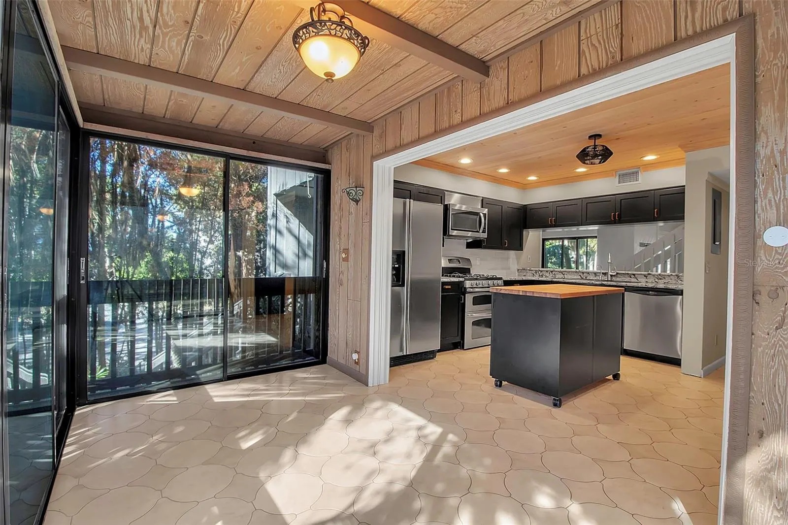 1460 LANDINGS CIR #51 #51