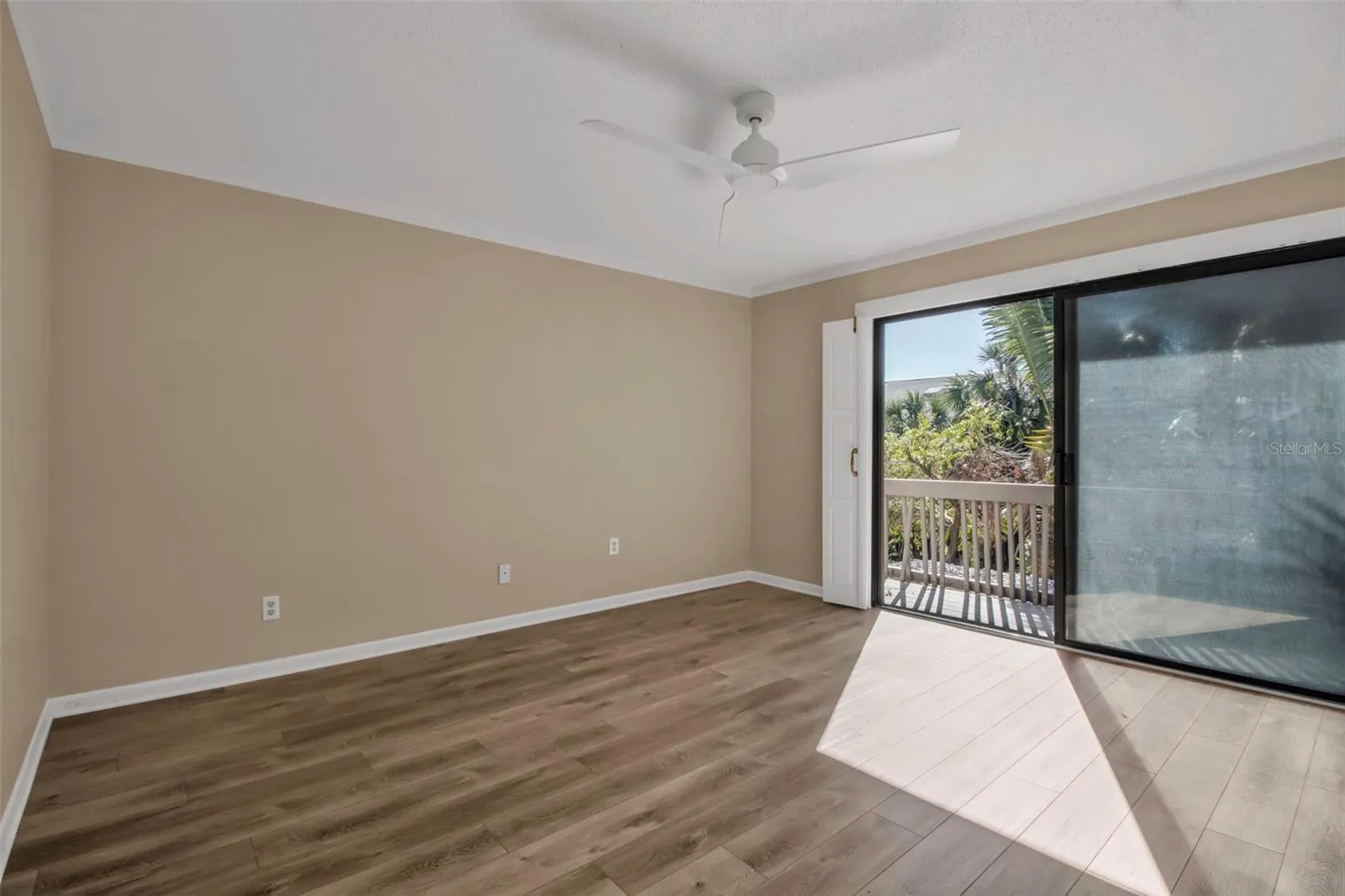 1460 LANDINGS CIR #51 #51