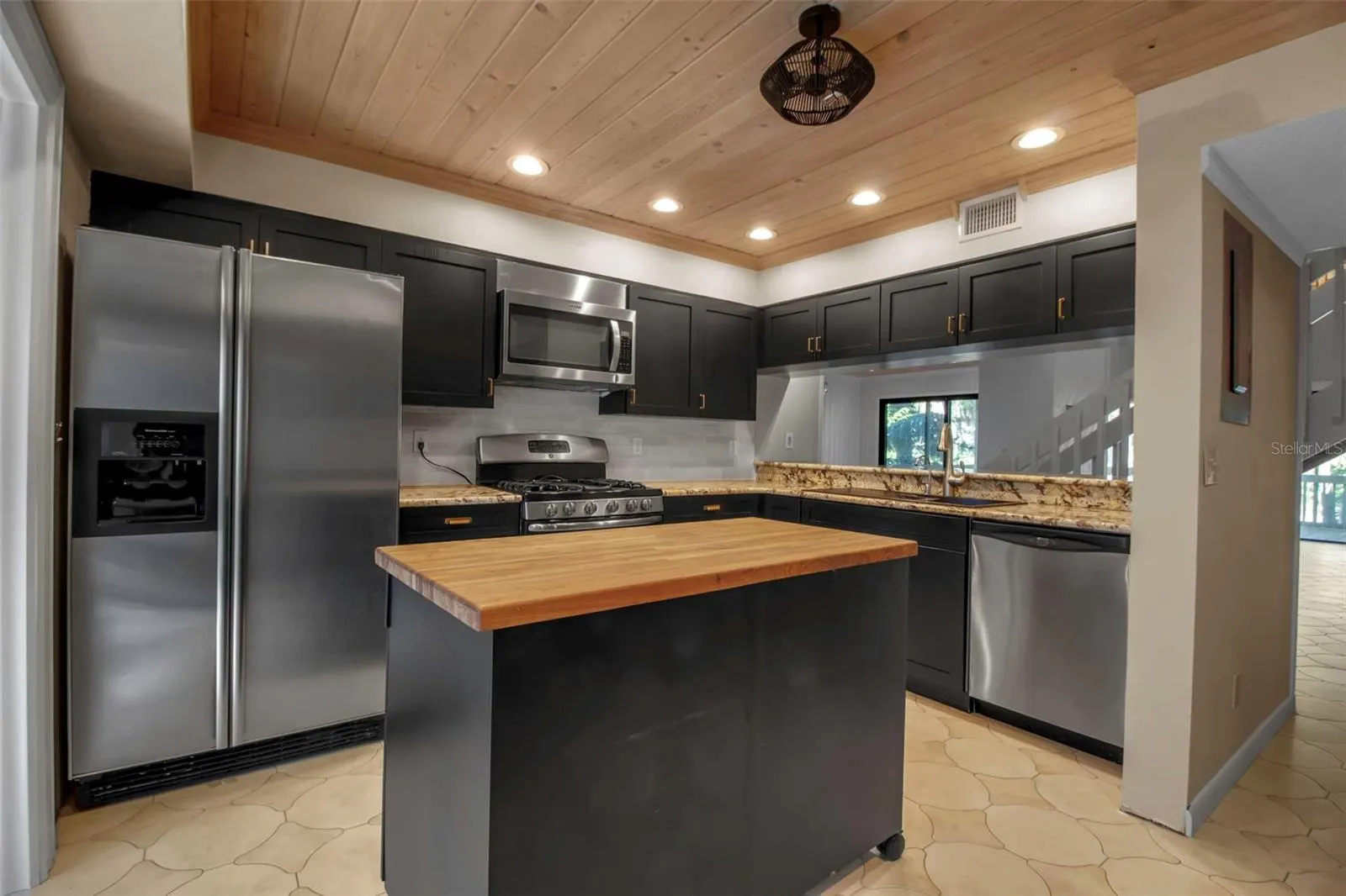 1460 LANDINGS CIR #51 #51