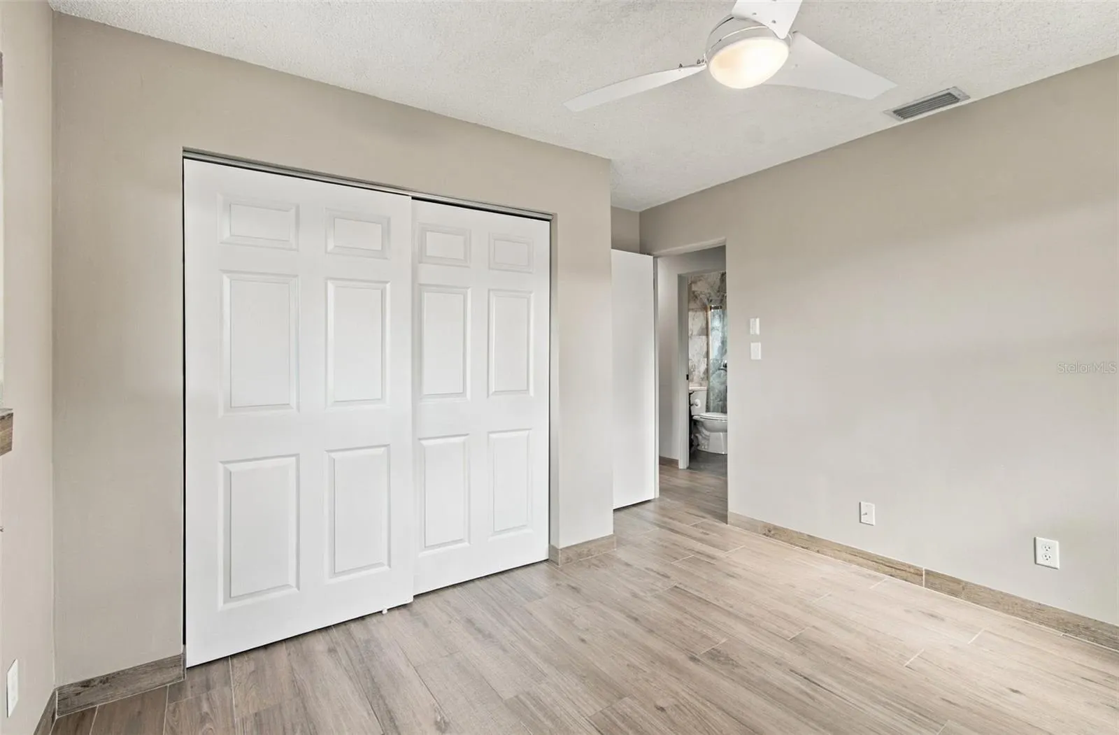 2315 AMHERST AVE