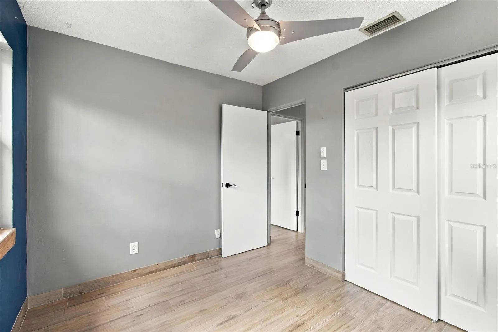 2315 AMHERST AVE