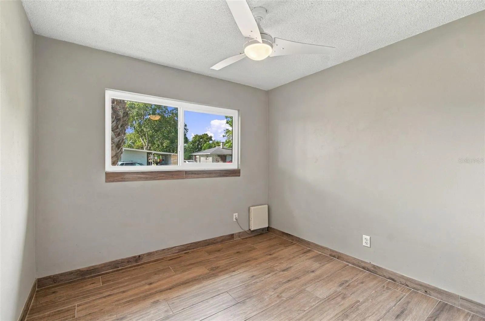 2315 AMHERST AVE