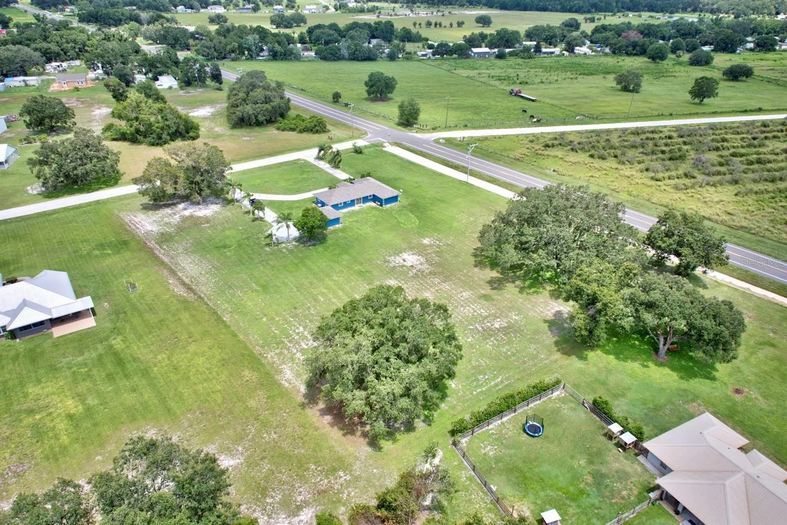 3092 GOLFVIEW DR