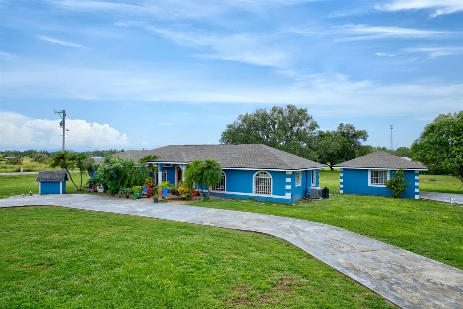 3092 GOLFVIEW DR