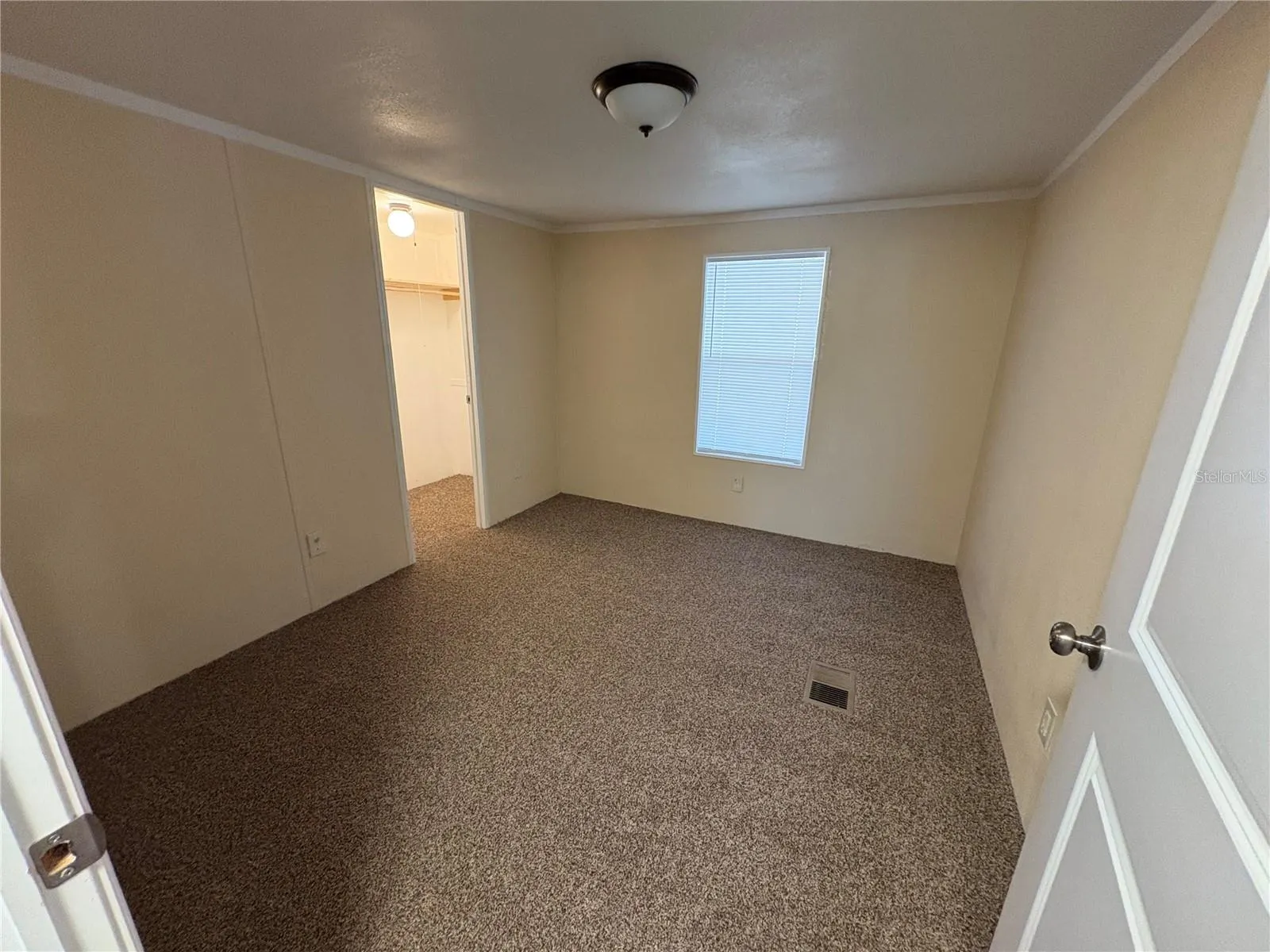 120 CLEARWATER CT
