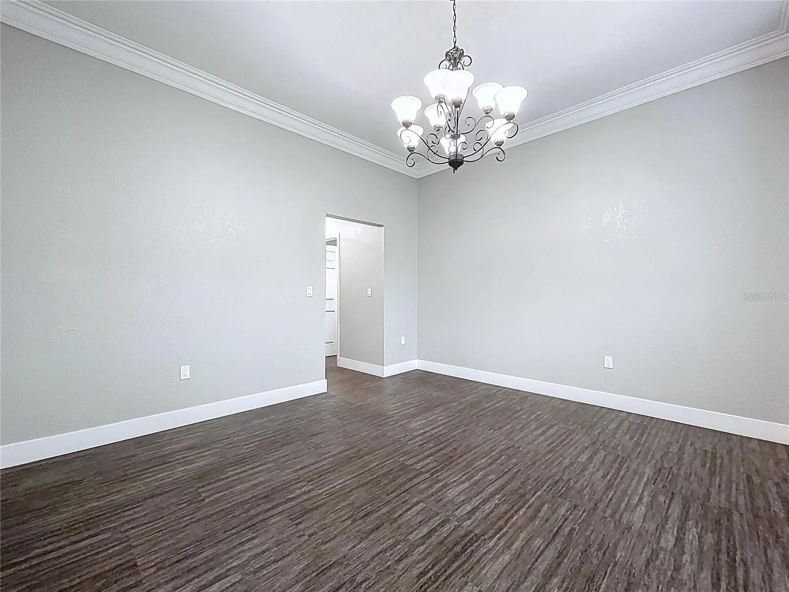 1904 VISTA VIEW DR