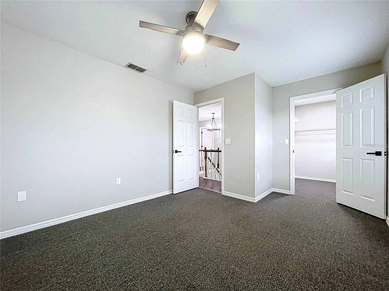 1904 VISTA VIEW DR