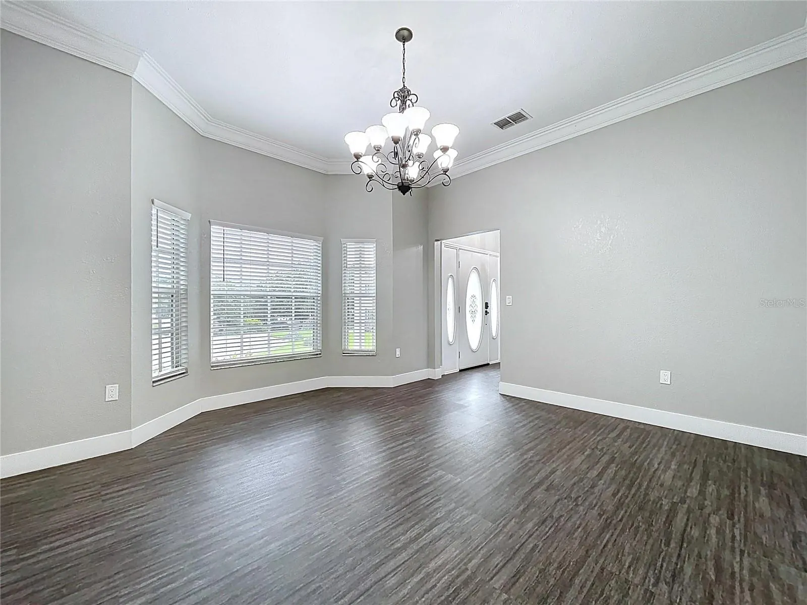 1904 VISTA VIEW DR