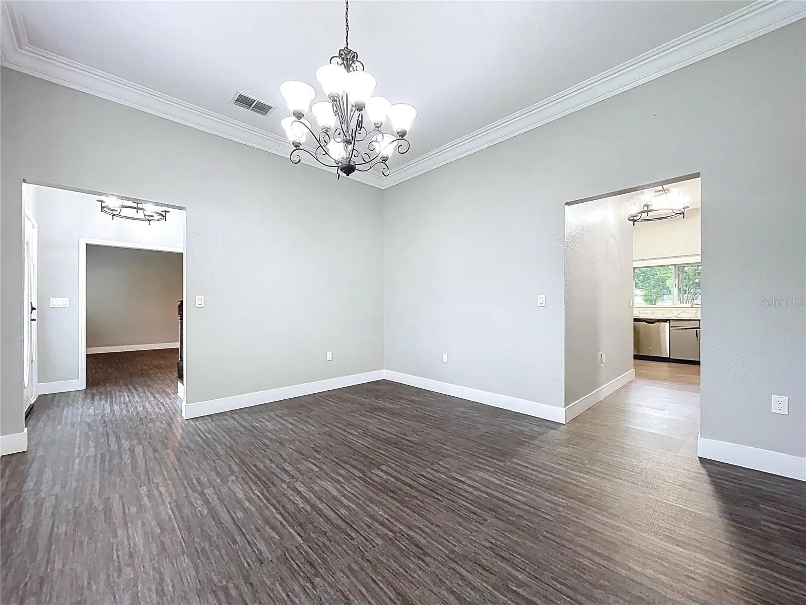 1904 VISTA VIEW DR