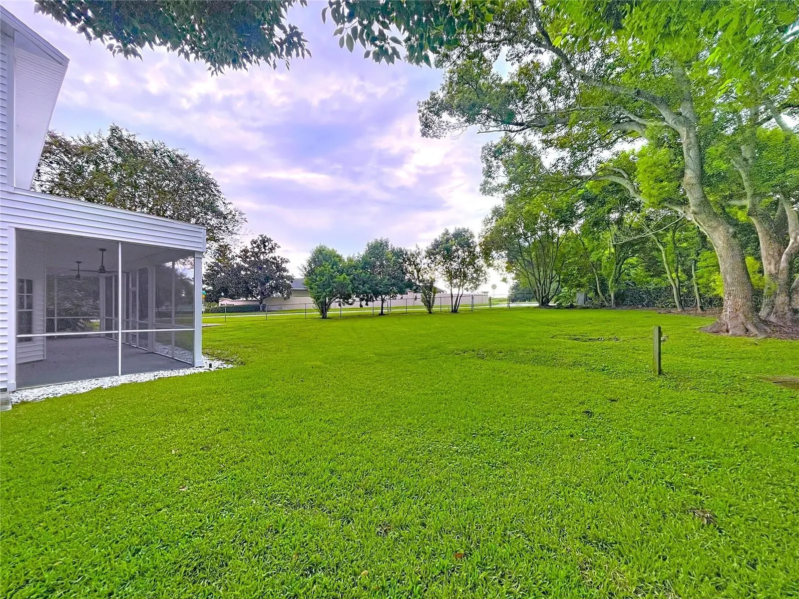 1904 VISTA VIEW DR