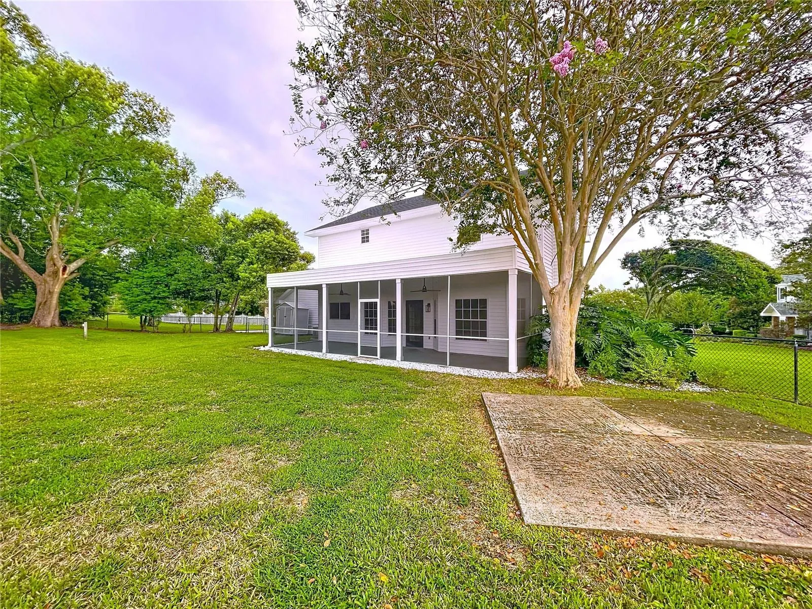1904 VISTA VIEW DR