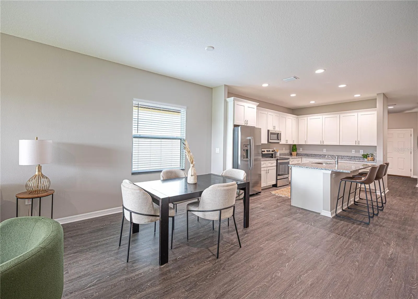 3406 CUP DR