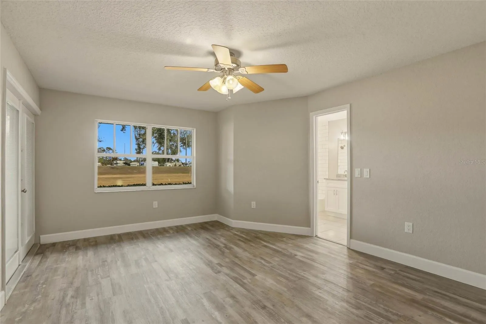 2992 OAKS BND