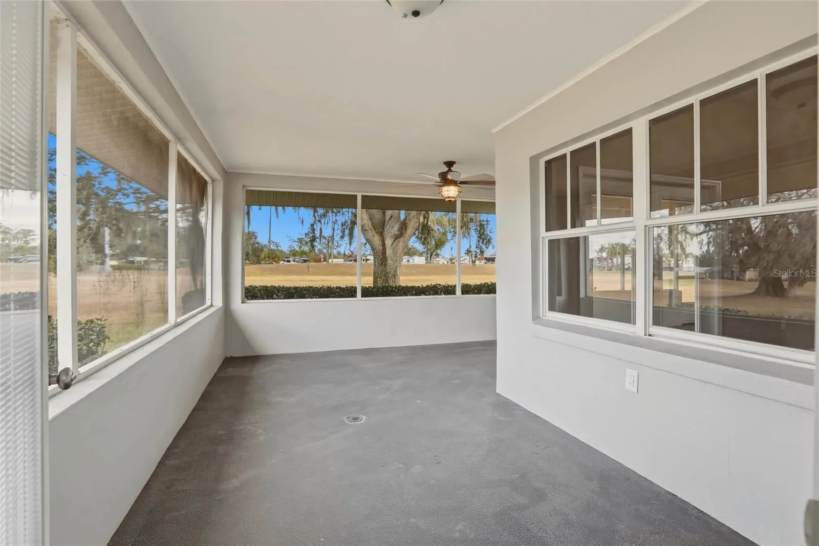 2992 OAKS BND