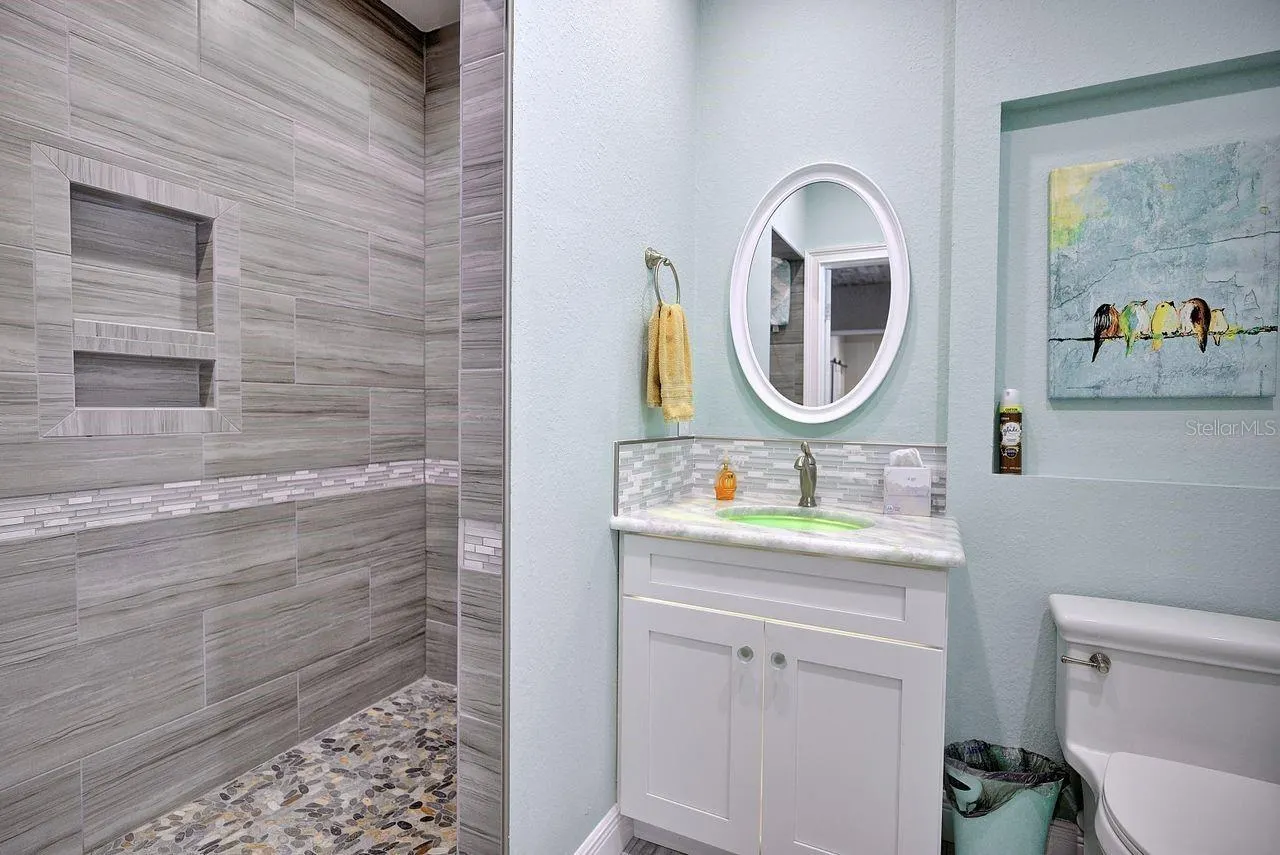 2851 VILLAGE GREEN CT