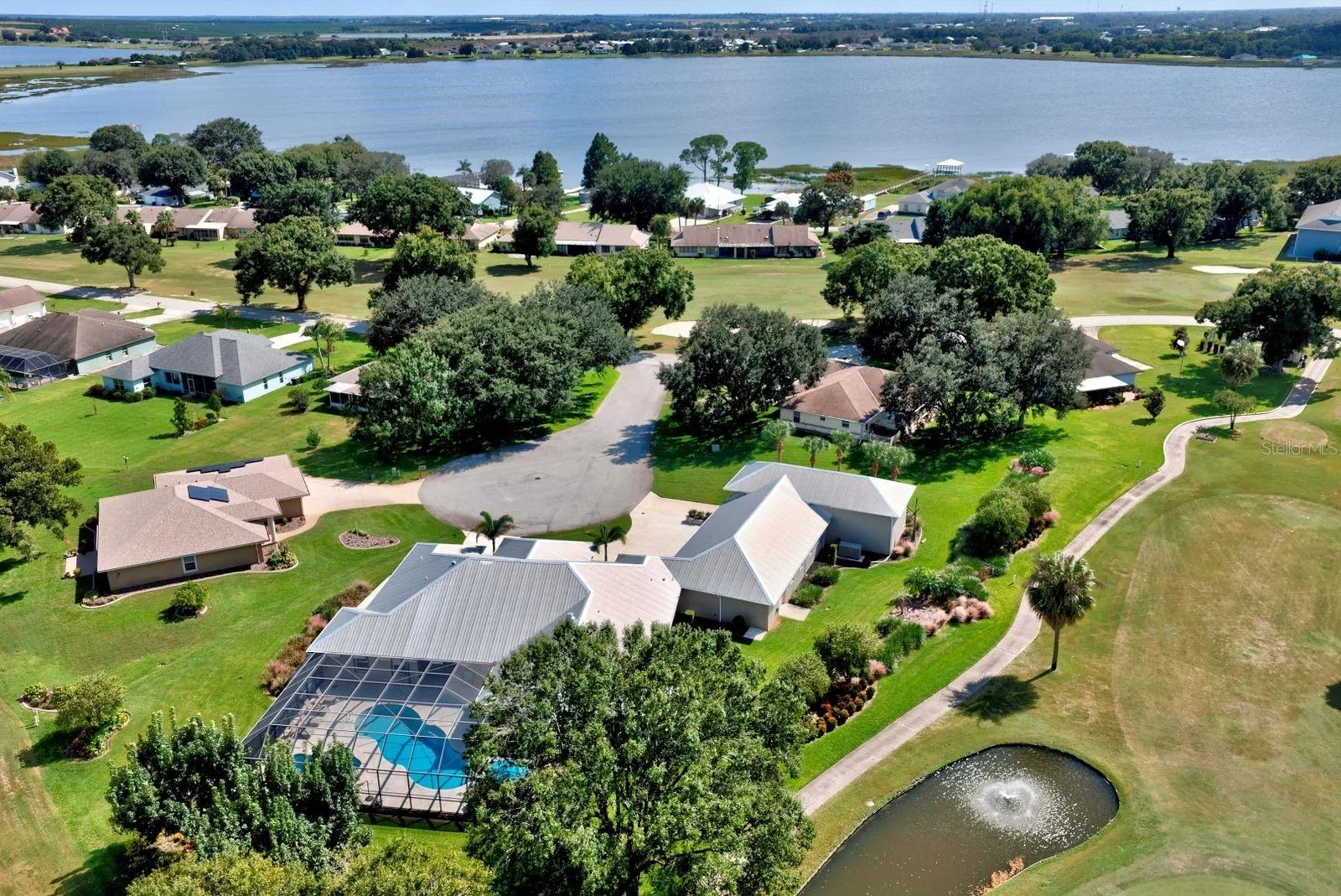 2851 VILLAGE GREEN CT