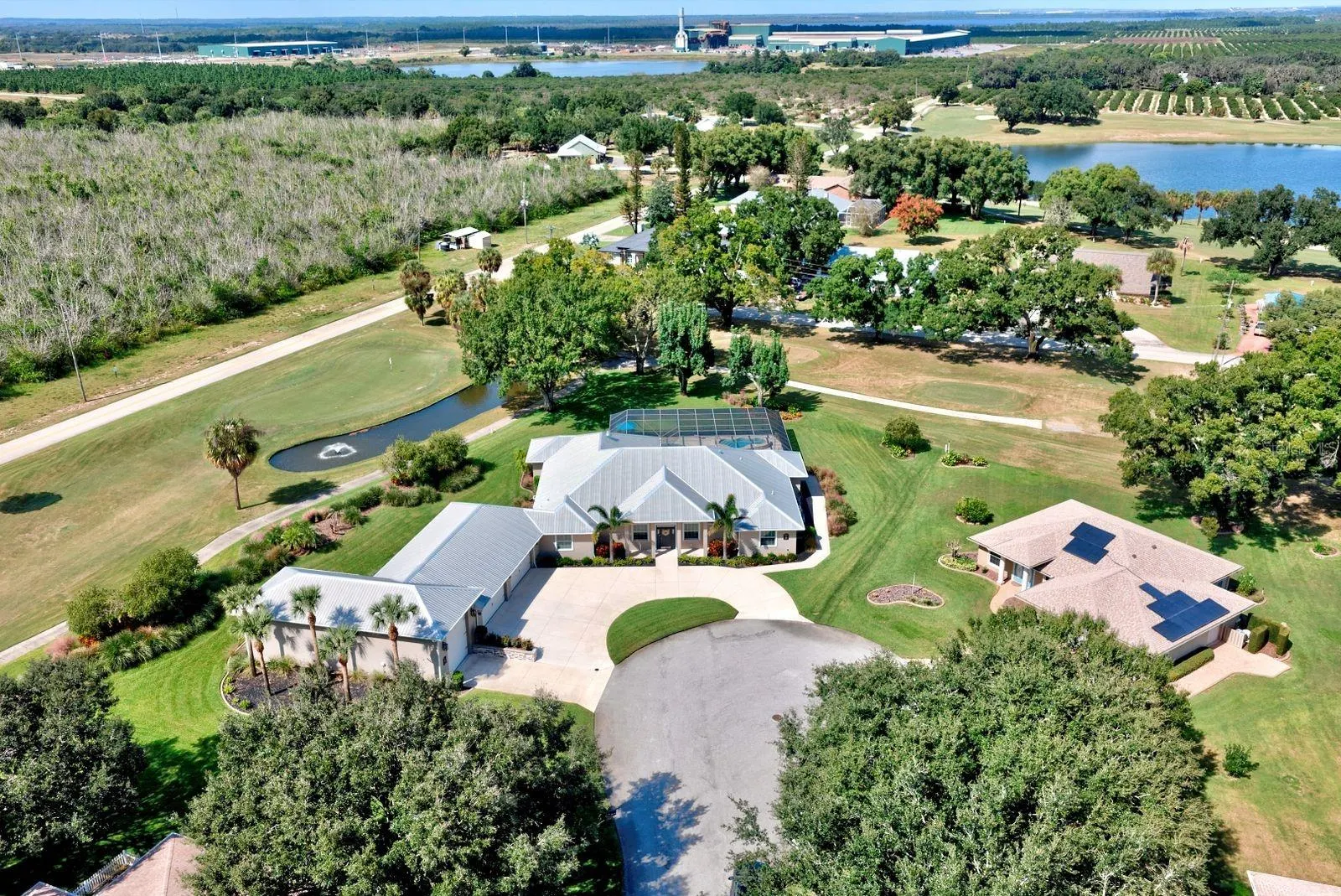 2851 VILLAGE GREEN CT