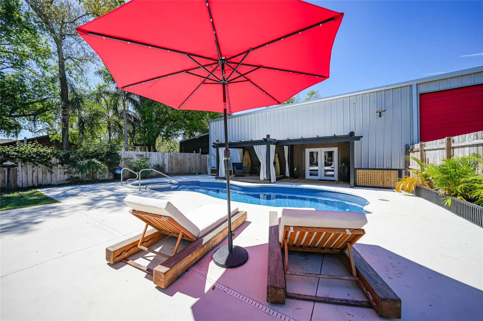 2461 SW HIGHWAY 17