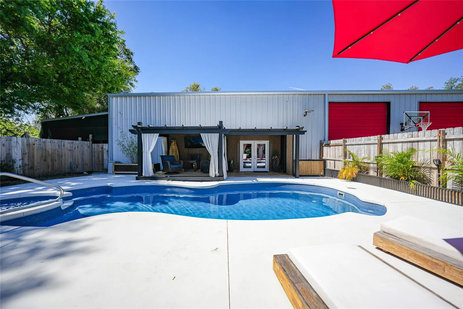 2461 SW HIGHWAY 17