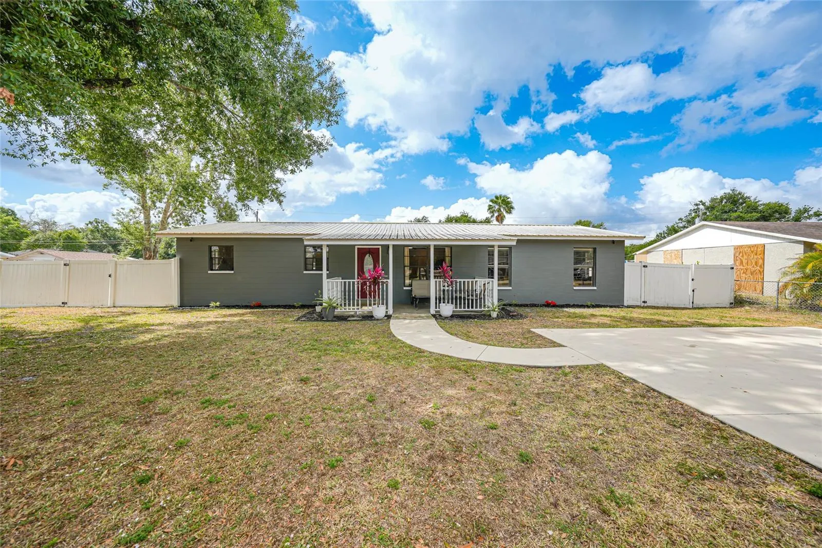 1741 NE TRISHA DR