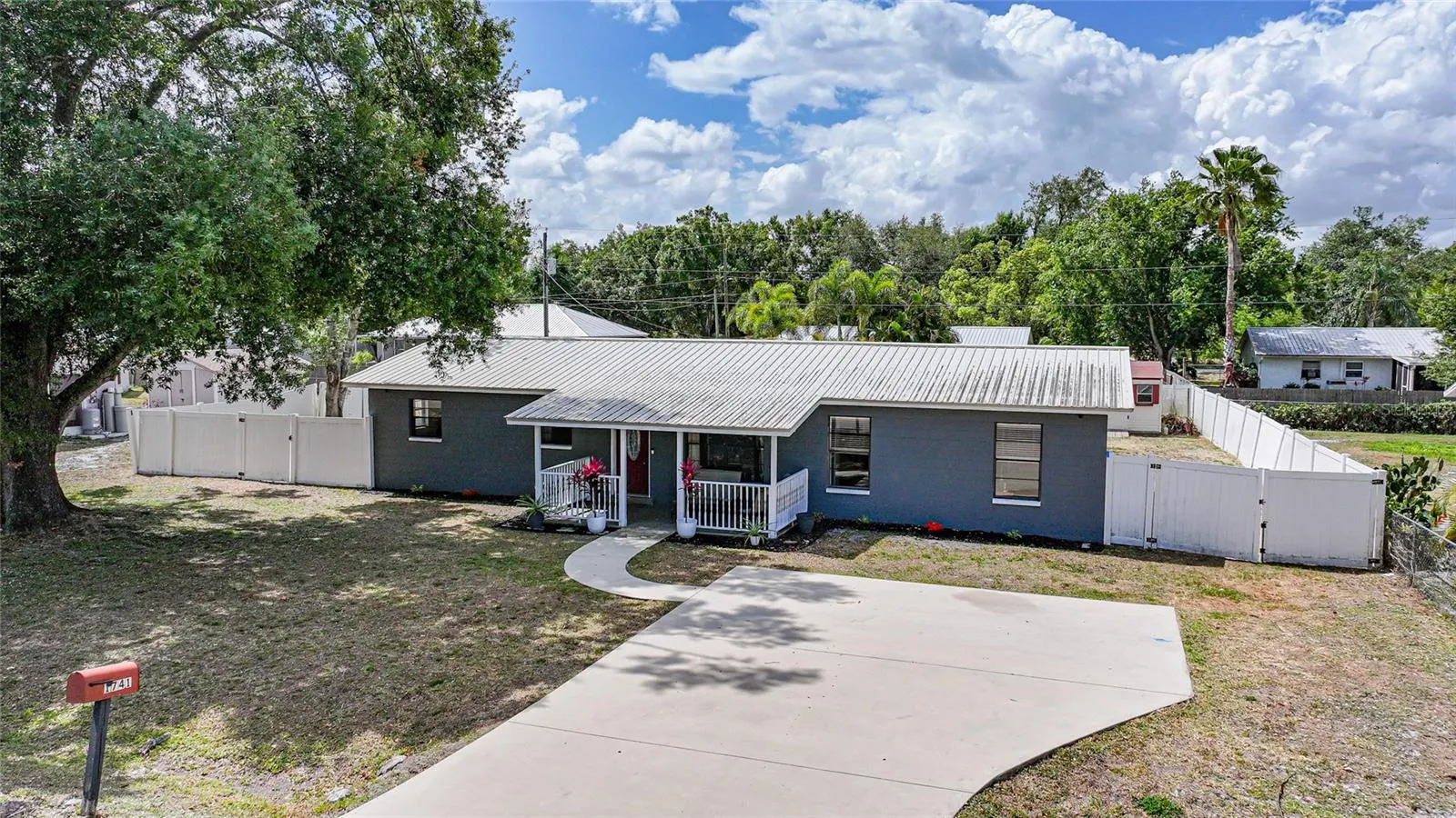 1741 NE TRISHA DR