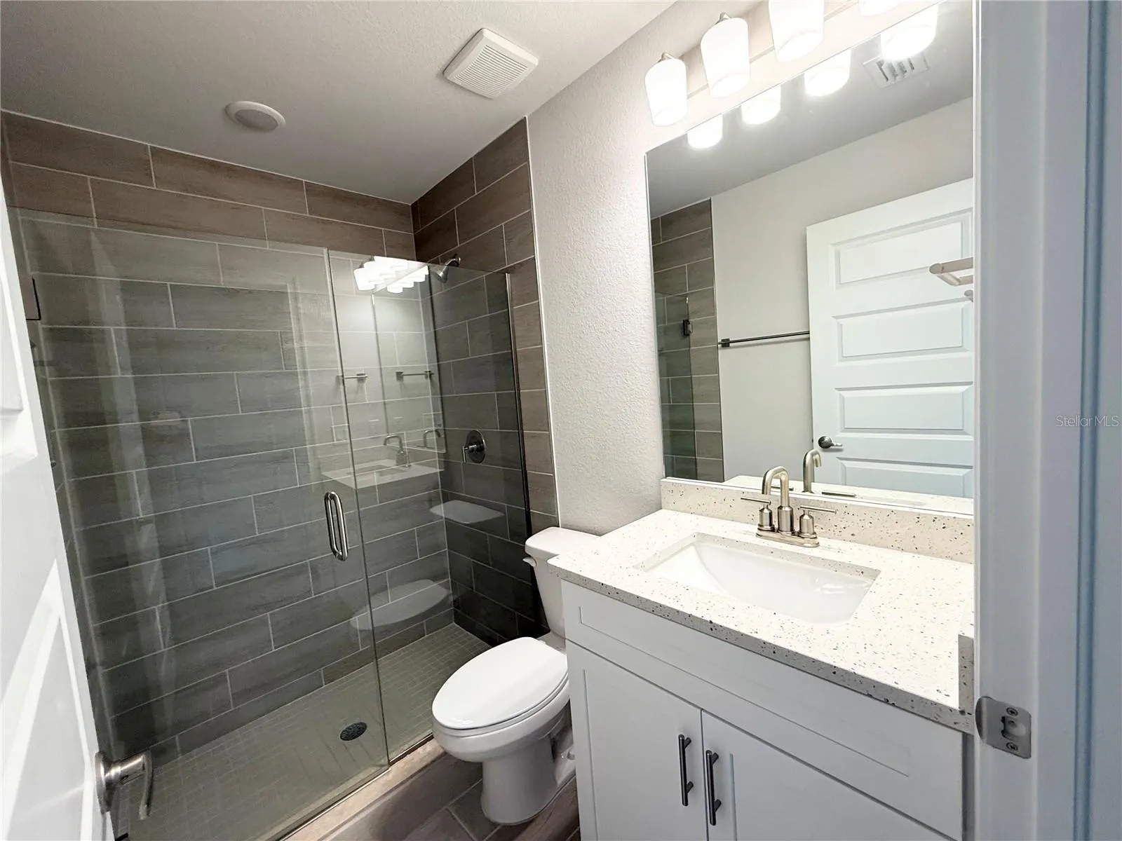15712 ALDAMA CIR