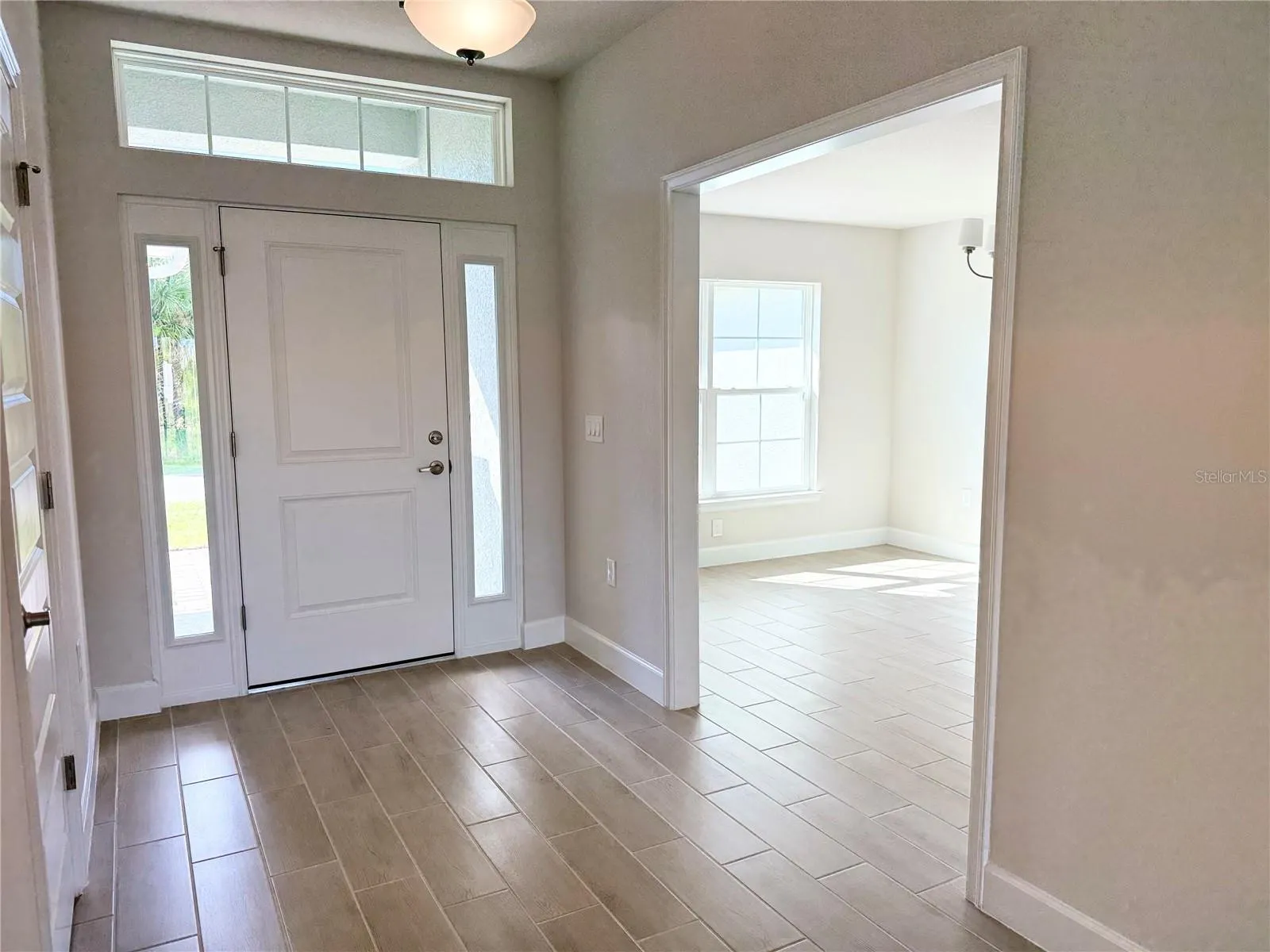 15712 ALDAMA CIR