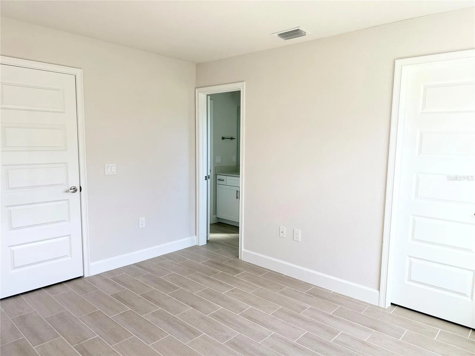15712 ALDAMA CIR