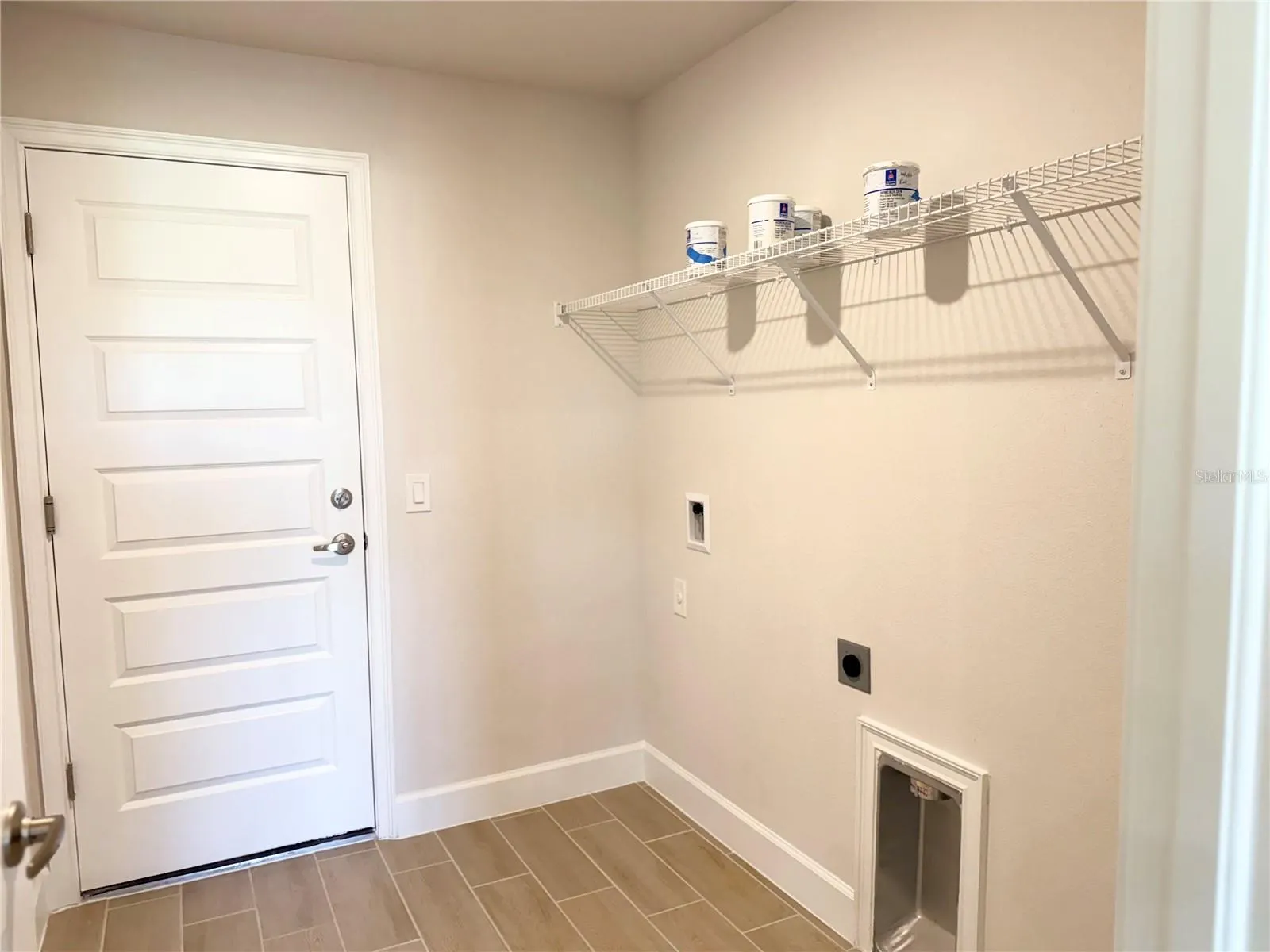15712 ALDAMA CIR