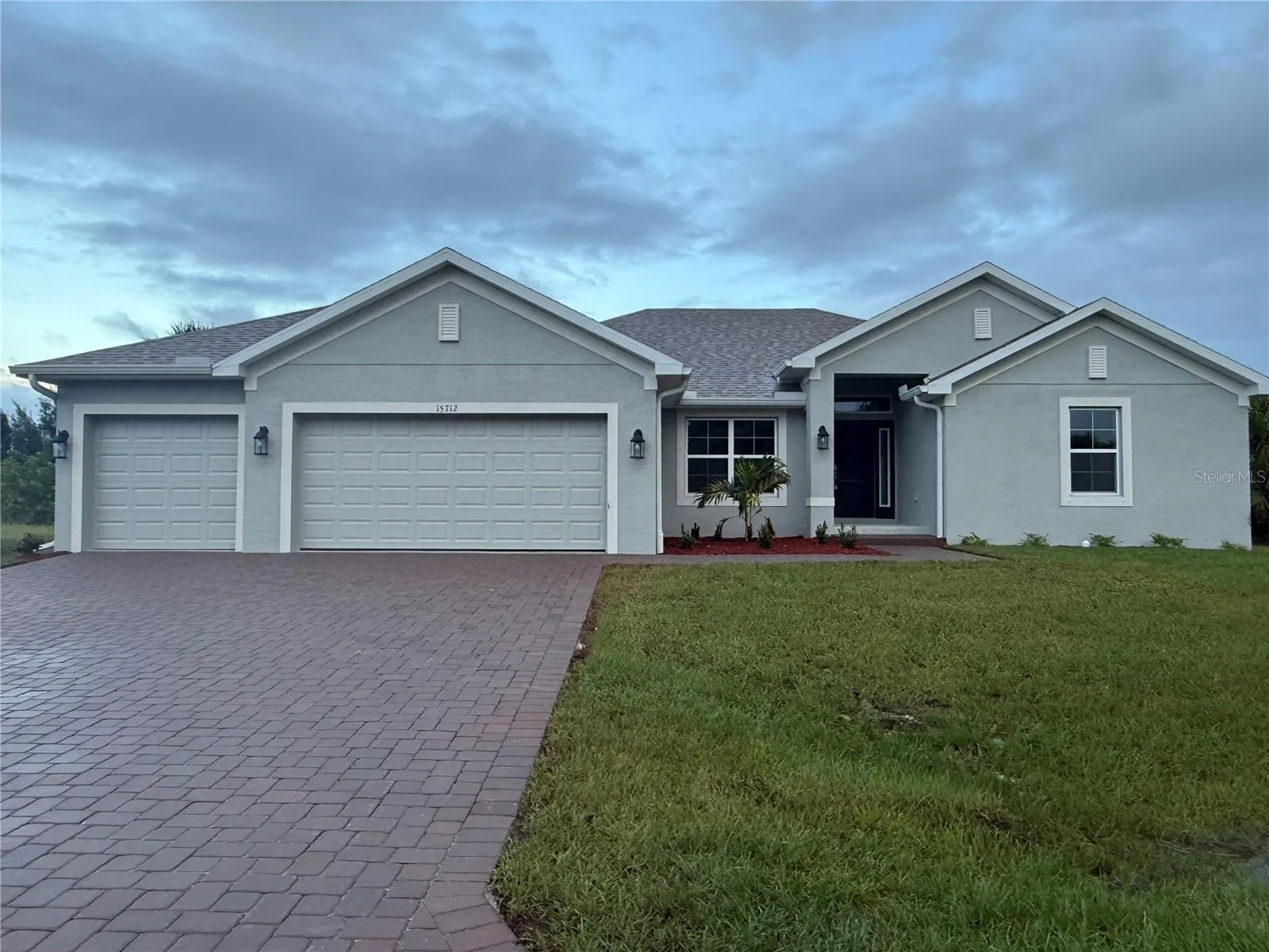 15712 ALDAMA CIR